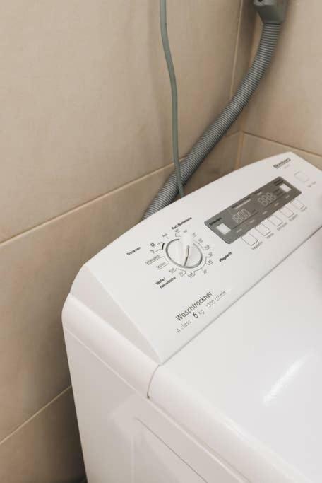 Apartment Souterrain Solln 20min Oktoberfest/zentrum *
